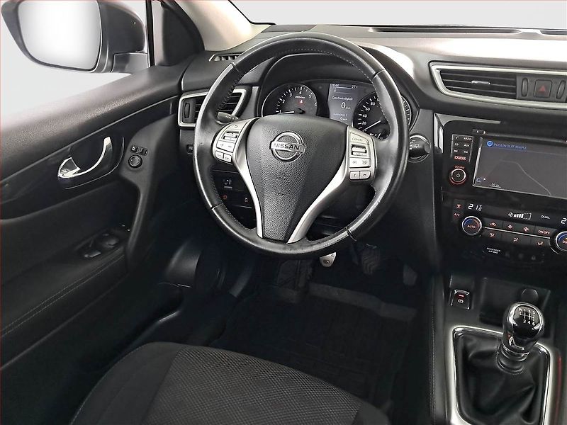 Nissan Qashqai (2016) 1.2 DIG-T, Serv.kniha, Navi - fotka 7 z 17
