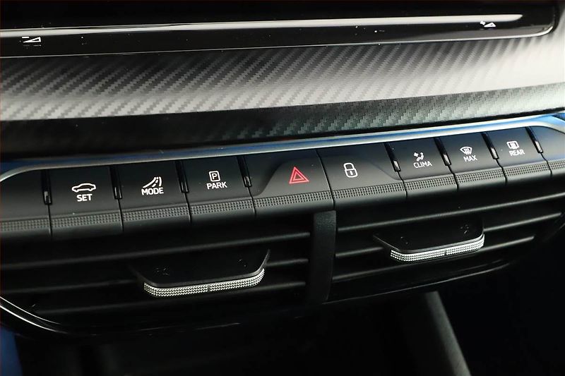 Škoda Octavia (2025) RS 2.0 TSI, RS 2.0 TSI 195KW - fotka 13 z 19