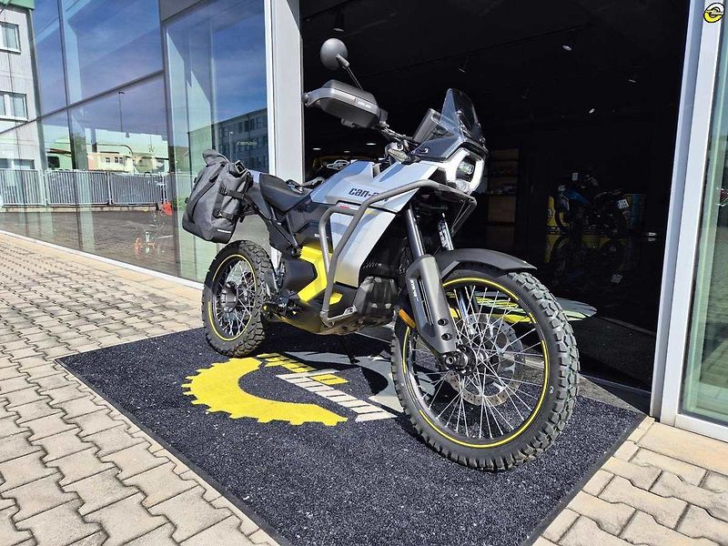 Can-Am (2025) ORIGIN 73' 35kW - fotka 2 z 23