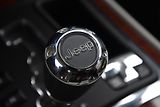 Jeep Commander 3.0 CRD V6 AT 4WD LIMITED,7SED - náhled 25