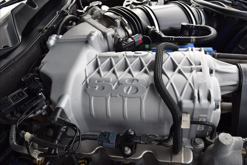 Ford Mustang 5,8 SHELBY GT500 485KW EU VERZ - fotka 42 z 43