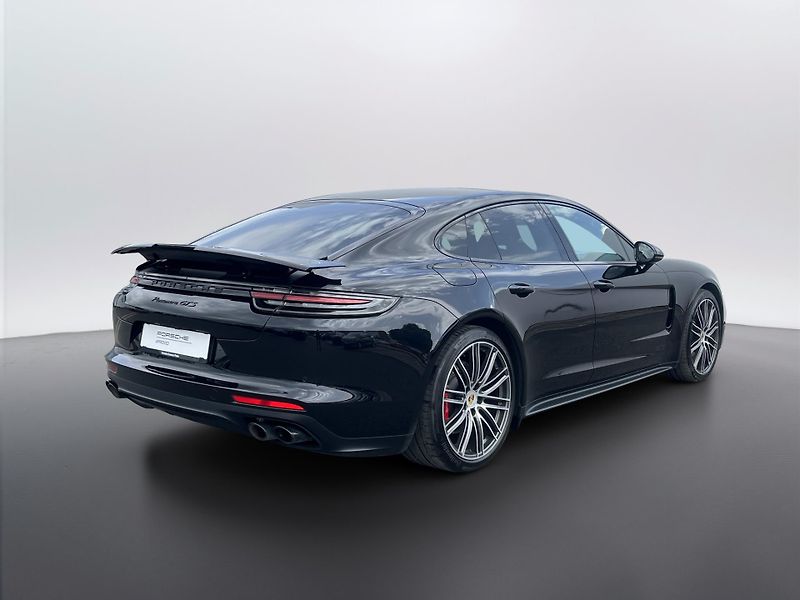 Porsche Panamera (2019) GTS - fotka 5 z 30