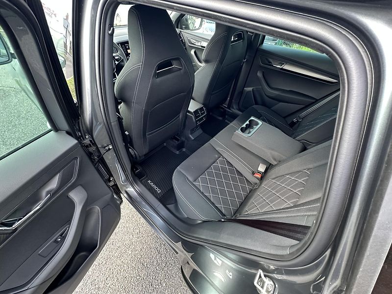 Škoda Karoq (2026) Sportline 4x4, nez. topení - fotka 7 z 13