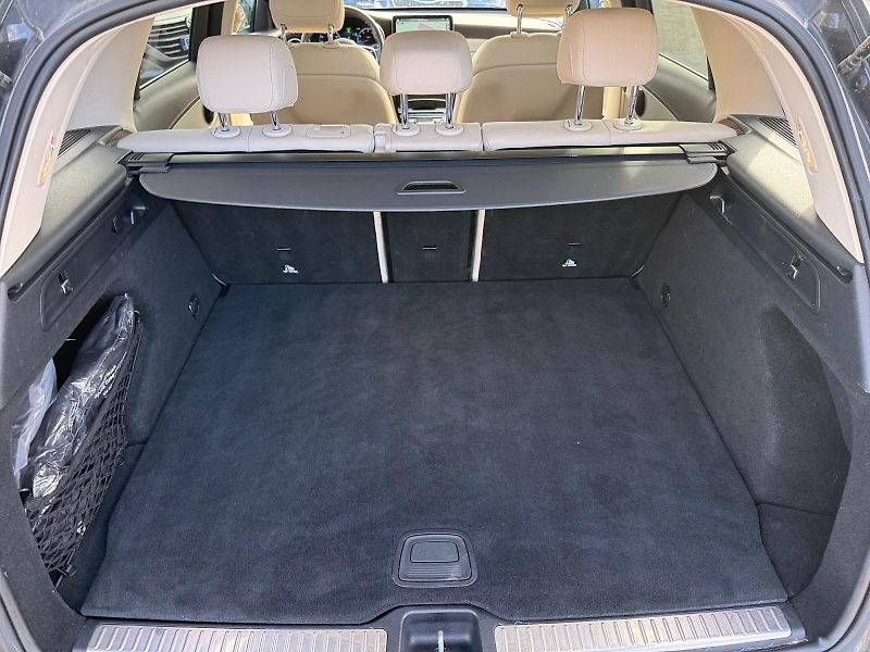 Mercedes-Benz GLC (2022) 200 145kW 4MATIC CZ DPH - fotka 6 z 11