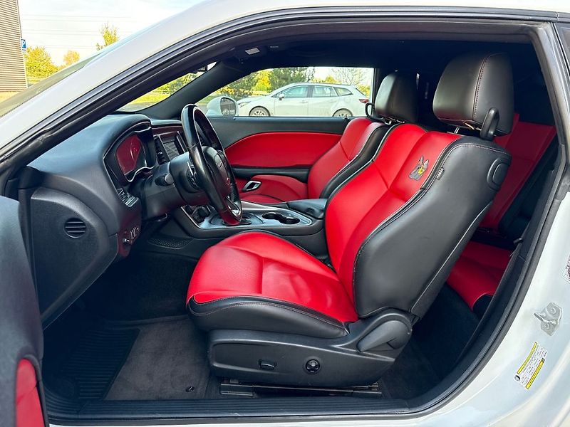 Dodge Challenger (2018) - fotka 14 z 45