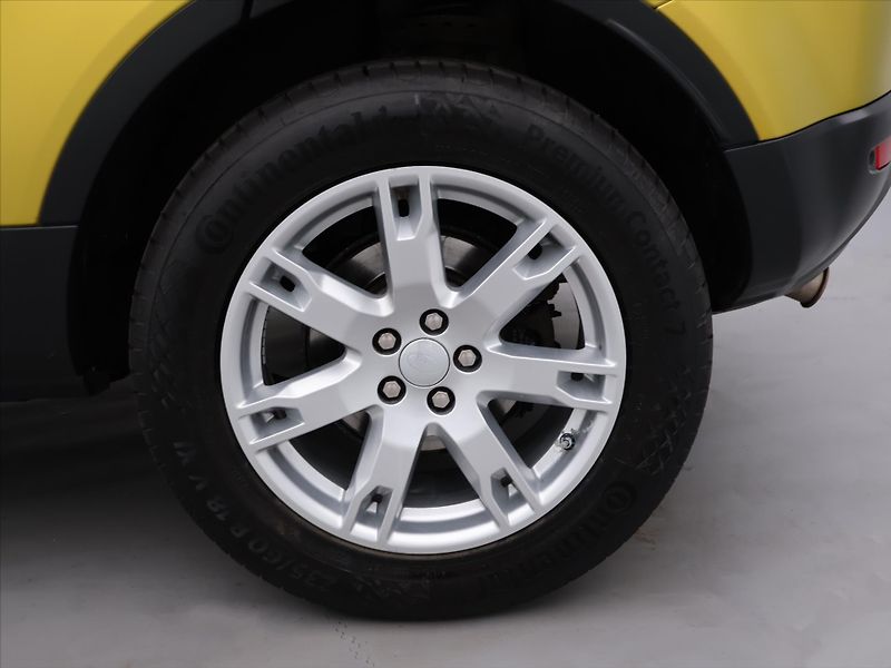 Land Rover Range Rover 2,2 TD4 Prestige CZ 1.maj DPH - fotka 28 z 35
