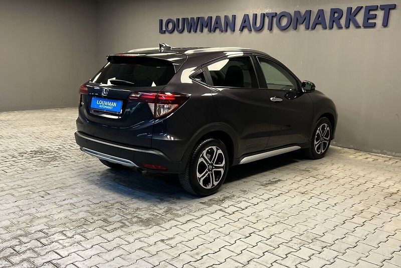 Honda HR-V 1.5 i-VTEC AT EXECUTIVE - fotka 2 z 17