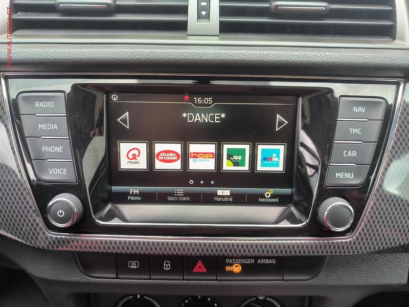 Škoda Fabia (2017) 1.0 TSi, Monte Carlo, navi - fotka 11 z 21