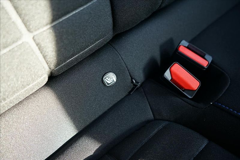Citroën C3 (2026) 1,2 Turbo 100k Manual PLUS - fotka 17 z 17