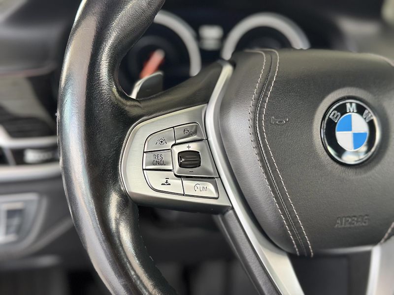 BMW Řada 7 730d xDrive*Dověry*360°Kam*DPH - fotka 32 z 51
