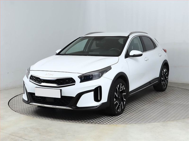 Kia XCeed (2024) 1.5 T-GDI - fotka 2 z 18