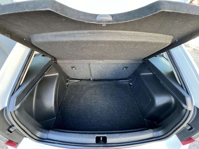 Škoda Rapid Spaceback 1.0TSi 81kw KAMERA - fotka 27 z 44
