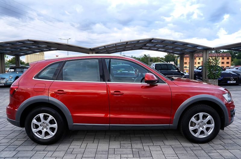 Audi Q5 2.0 TDI/Quattro/DSG/kůže/180PS - fotka 7 z 48