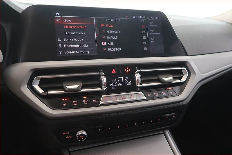 BMW Řada 3 (2020) 320 d xDrive, 4X4, Automat - fotka 12 z 20