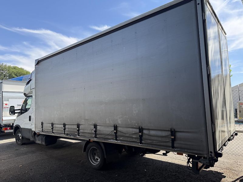 Iveco Daily (2023) 50C do 3.5t 2x spaní - fotka 2 z 8