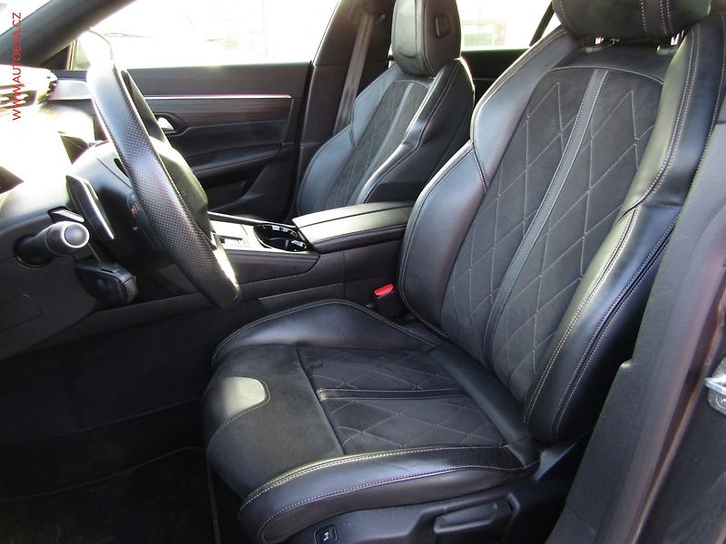 Peugeot 508 (2019) 2.0 HDi, ČR, GT, navi - fotka 9 z 20