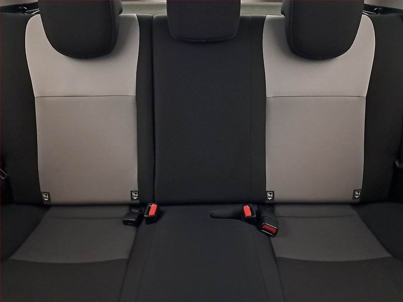 Toyota Yaris (2019) 1.0 VVT-i, Serv.kniha - fotka 10 z 20