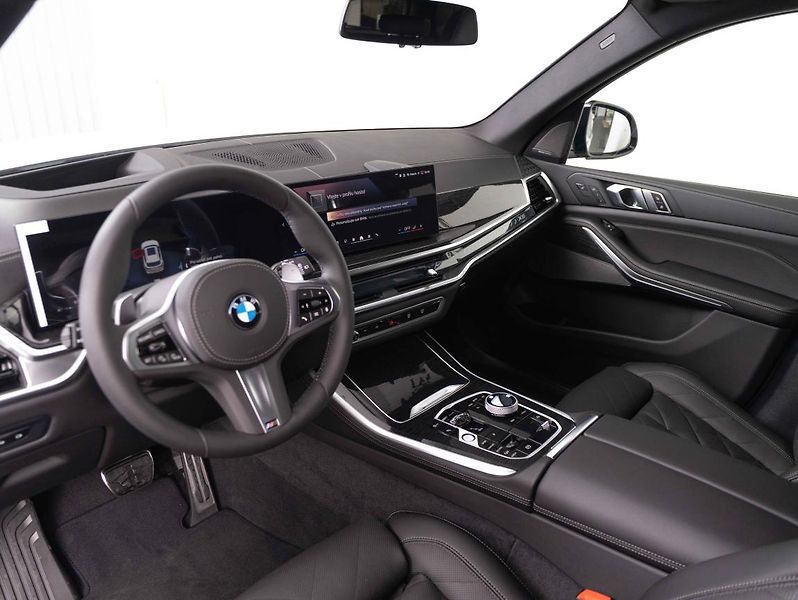 BMW X5 xDrive30d - fotka 5 z 6