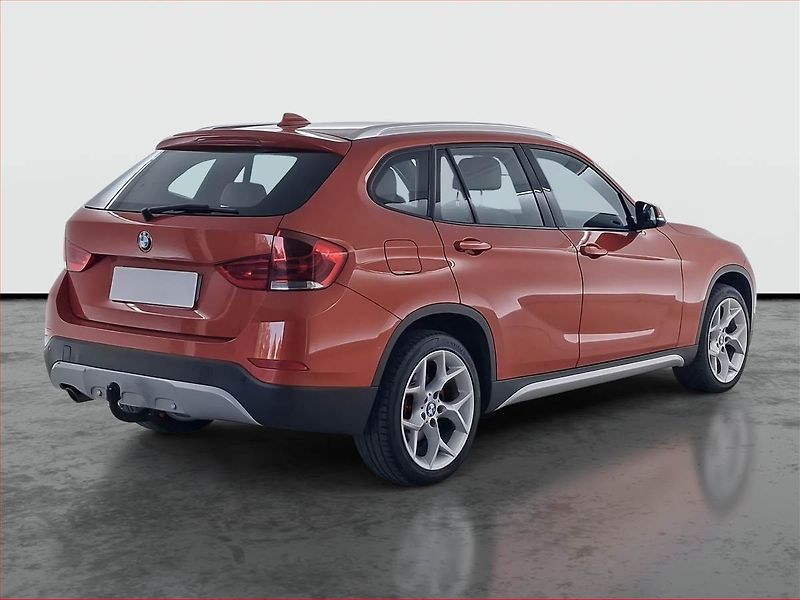 BMW X1 (2012) M Sport xDrive20d, 4X4 - fotka 5 z 24