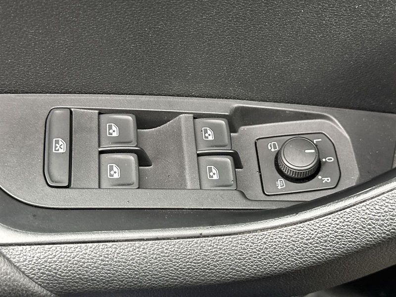 Škoda Karoq (2021) 2.0 TDI Style - fotka 18 z 34