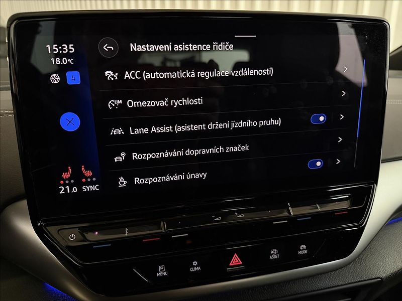Volkswagen ID.4 ACC MASÁŽE HUD TČ TAŽNÉ 2XALU - fotka 23 z 45