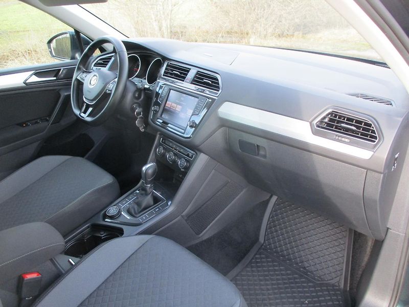 Volkswagen Tiguan 2.0TDi*4x4*7DSG*NAVI*T.ZAŘ - fotka 32 z 51