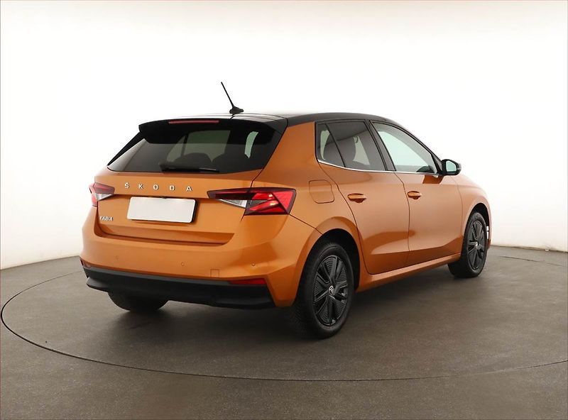 Škoda Fabia (2022) 1.0 TSI, Automat, Tempomat - fotka 5 z 20