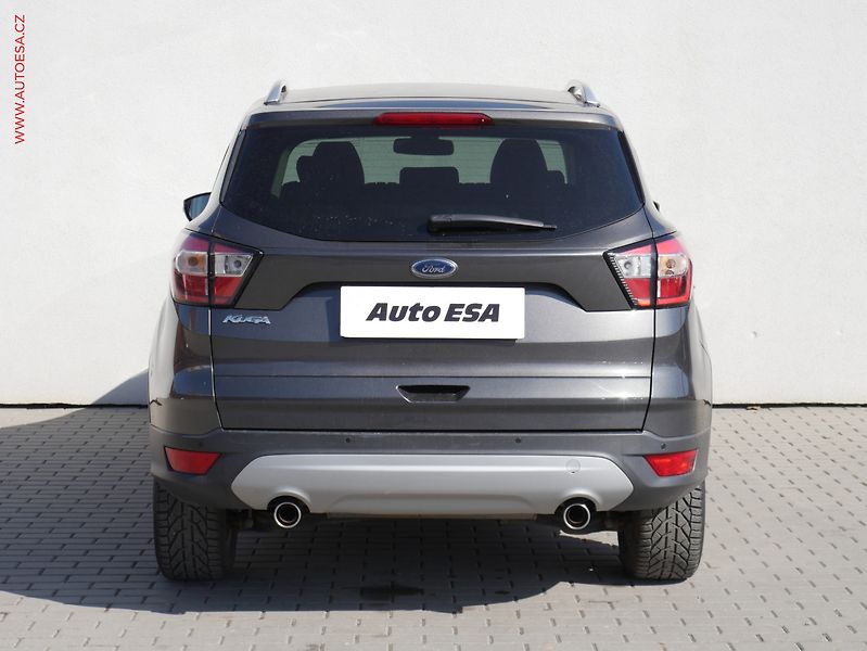 Ford Kuga (2017) 2.0 TDCI 4x4, 2.maj,ČR, navi - fotka 5 z 18