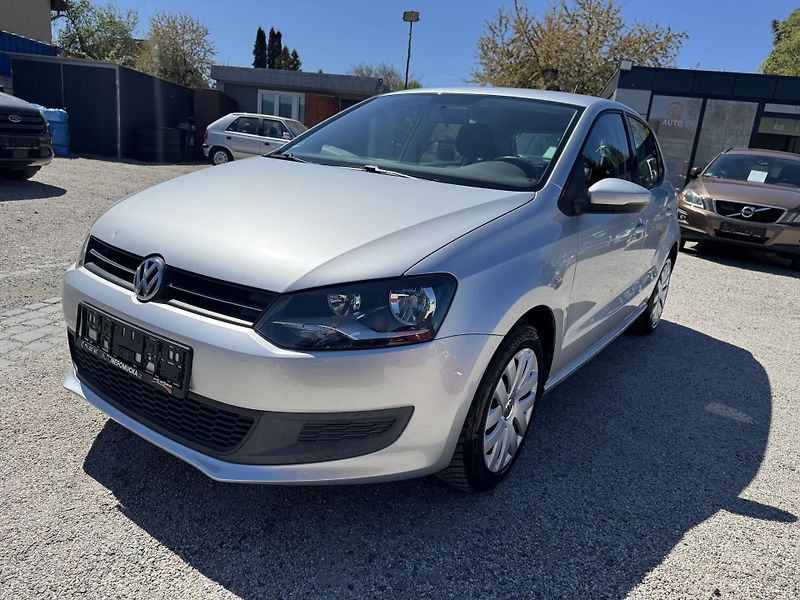 Volkswagen Polo (2010) 1.4 16v DSG 63kw  75000km 1.M. - fotka 10 z 26
