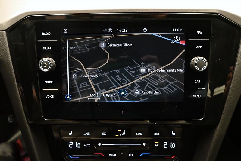 Volkswagen Passat 2,0 TDI 110 kW Business Záruka - fotka 20 z 31