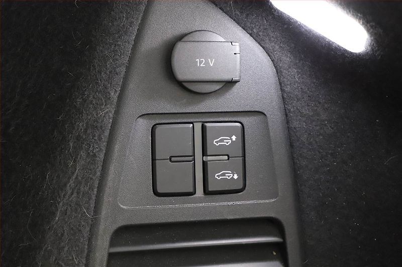 Volkswagen Touareg (2020) 3.0 TDI, 4x4, Vzduch, ACC - fotka 30 z 34