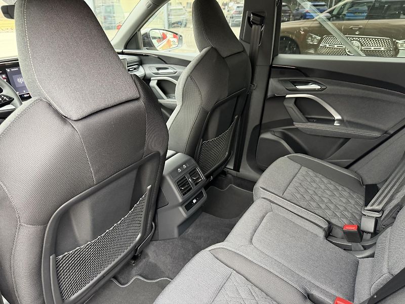 Audi Q5 (2026) TDI 150kW 4X4 S-LINE R20 3D!!! - fotka 22 z 54