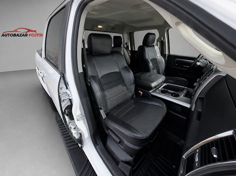 Dodge RAM 1500 (2018) 5.7 HEMI V8 Sport Crew Cab 4×4 - fotka 20 z 24
