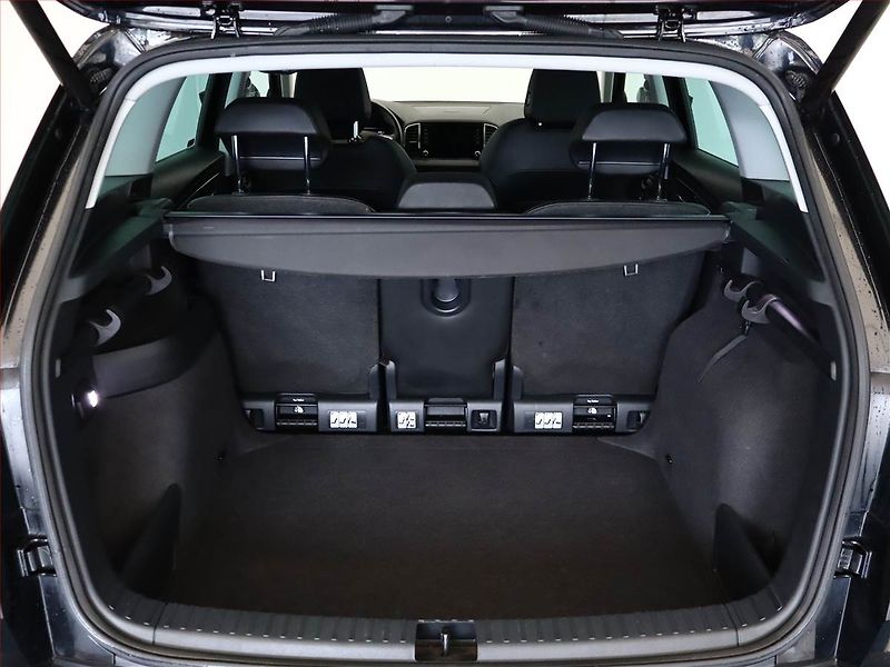 Škoda Karoq (2019) 1.6 TDI - fotka 12 z 21