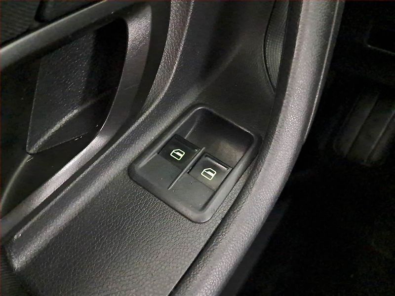 Škoda Fabia (2010) Ambiente 1.2 TSI, Eko.zaplacen - fotka 17 z 20