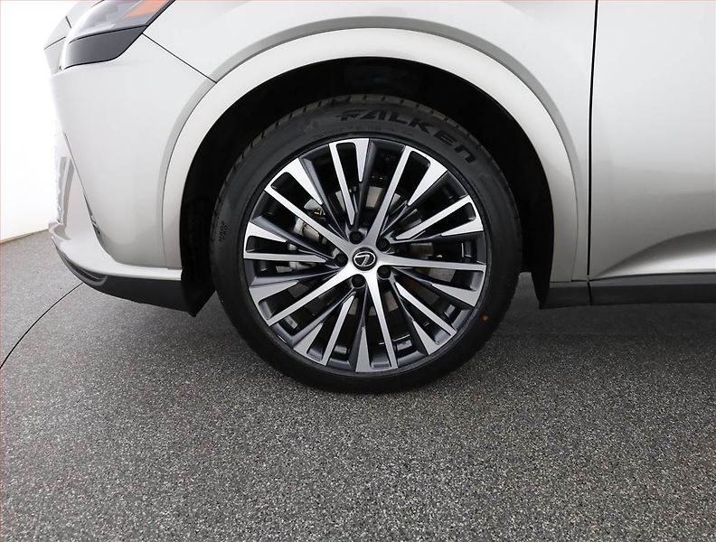 Lexus RX 400h (2024) 350h - fotka 20 z 20