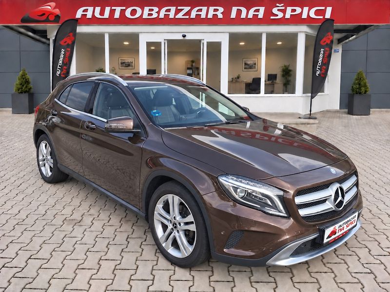 Mercedes-Benz GLA (2014) 220CDI 125kW 4MATIC -TAŽ.ZAŘ. - fotka 2 z 35