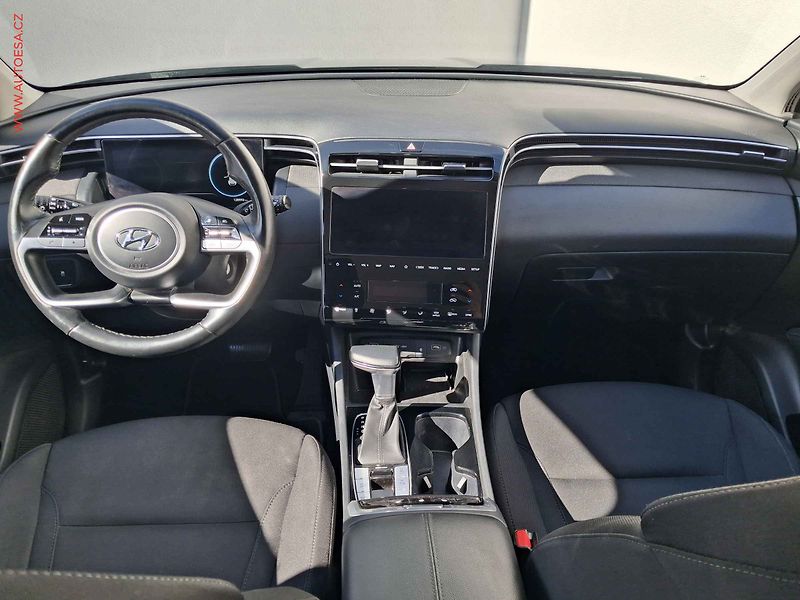Hyundai Tucson (2022) 1.6 T-GDi 48V MHEV, 1.maj,ČR - fotka 8 z 18