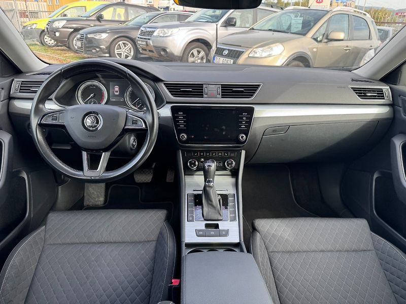 Škoda Superb (2019) 1,5 TSI 110 KW 2. MAJ KM - fotka 22 z 44
