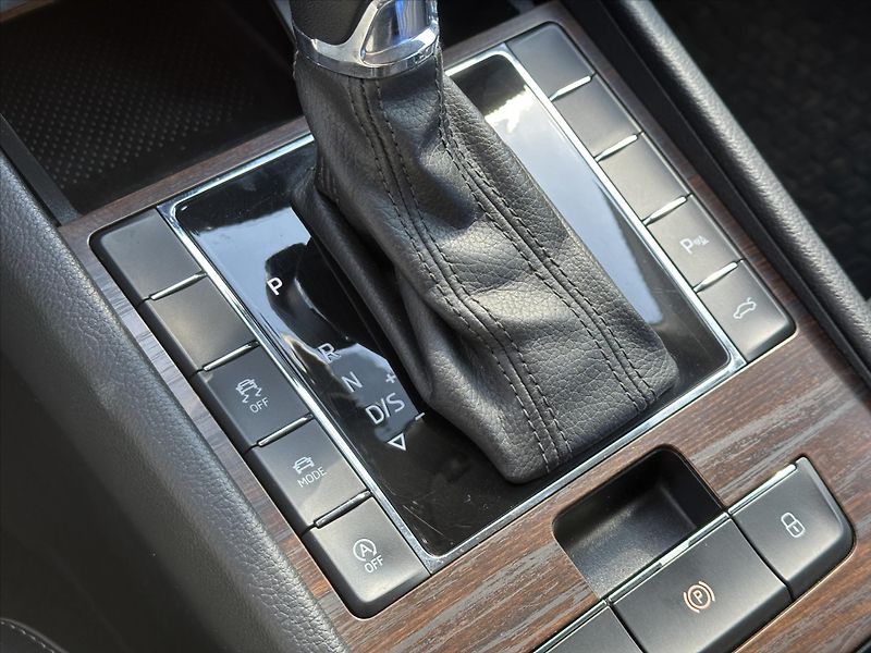 Škoda Superb 2,0 TDI 140kW DSG Scout 4x4 CZ - fotka 29 z 39