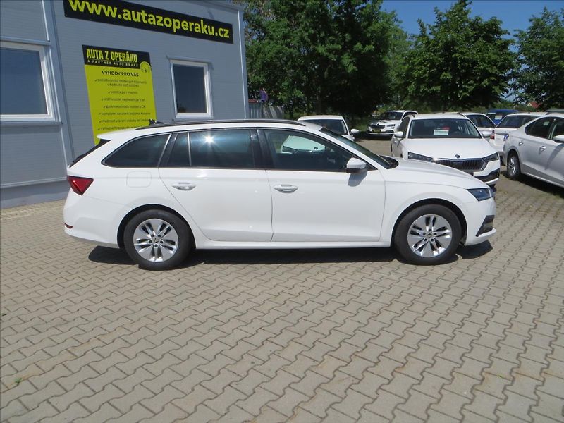 Škoda Octavia 2,0 TDI 85kW Ambition ČR - fotka 10 z 24
