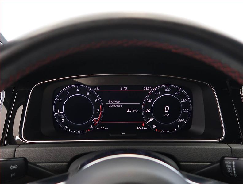 Volkswagen Golf (2019) 2.0 GTI Performance - fotka 11 z 24