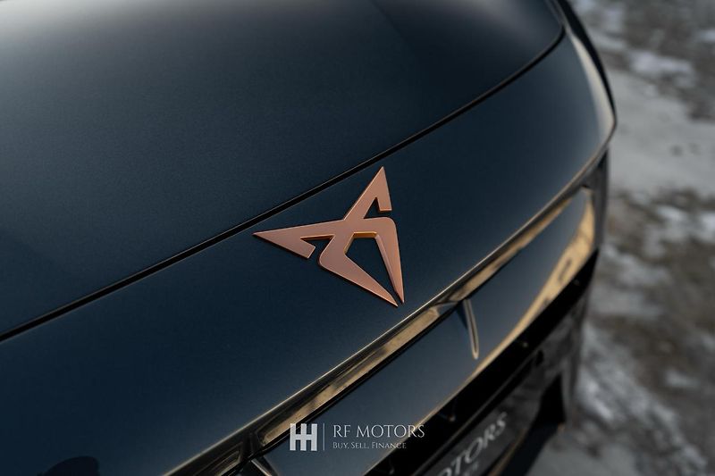 Cupra Formentor (2025) VZ 2,0 TSI 333 4Drive - fotka 5 z 53