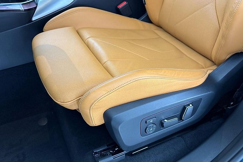 BMW X3 xDrive20d - fotka 7 z 26