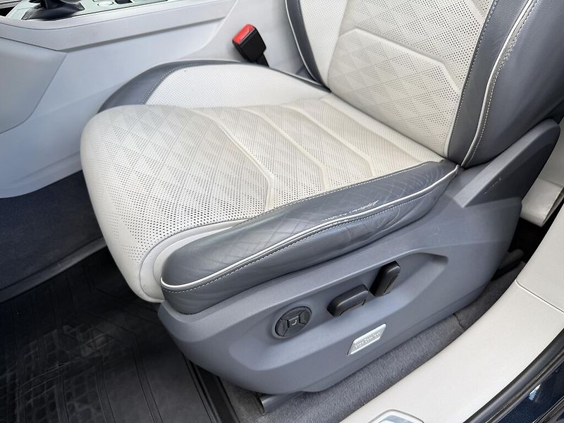 Volkswagen Touareg V6 4M 3,0 TDi 210 kW Elegance - fotka 12 z 25
