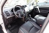 Toyota Land Cruiser 2.8 D-4D Executive Family 7mís - náhled 13