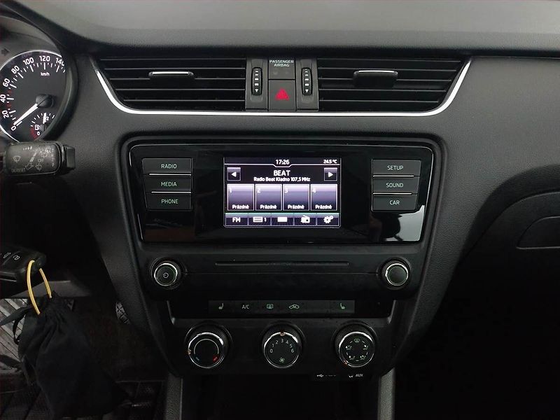 Škoda Octavia (2016) Ambition 1.6 TDI, Tempomat - fotka 12 z 15