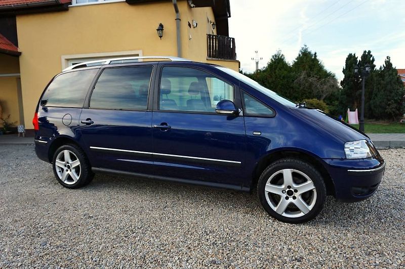 Volkswagen Sharan (2007) 2,0 TDI 103 kW - fotka 3 z 43