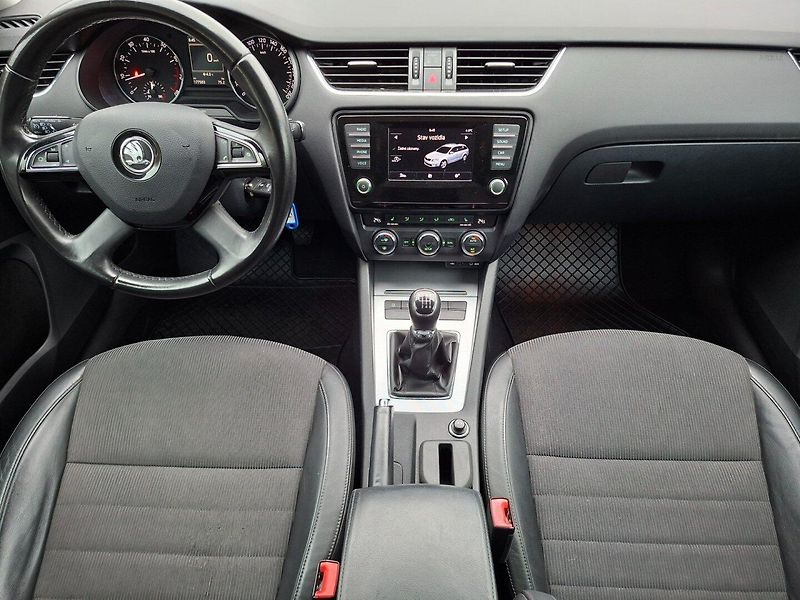 Škoda Octavia (2013) 1.4TSI 103kW 6MAN -S.KNIHA - fotka 11 z 48