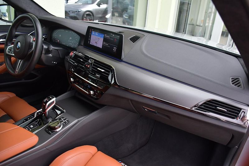BMW M5 COMP.HUD H/K CARBON CERAMIC ČR - fotka 18 z 45